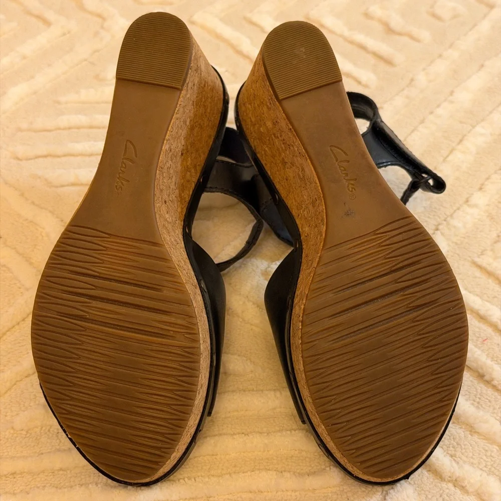 Clarks Annadel Clover Black Wedge Sandals | Size 5.5 | Comfortable Cork Heels